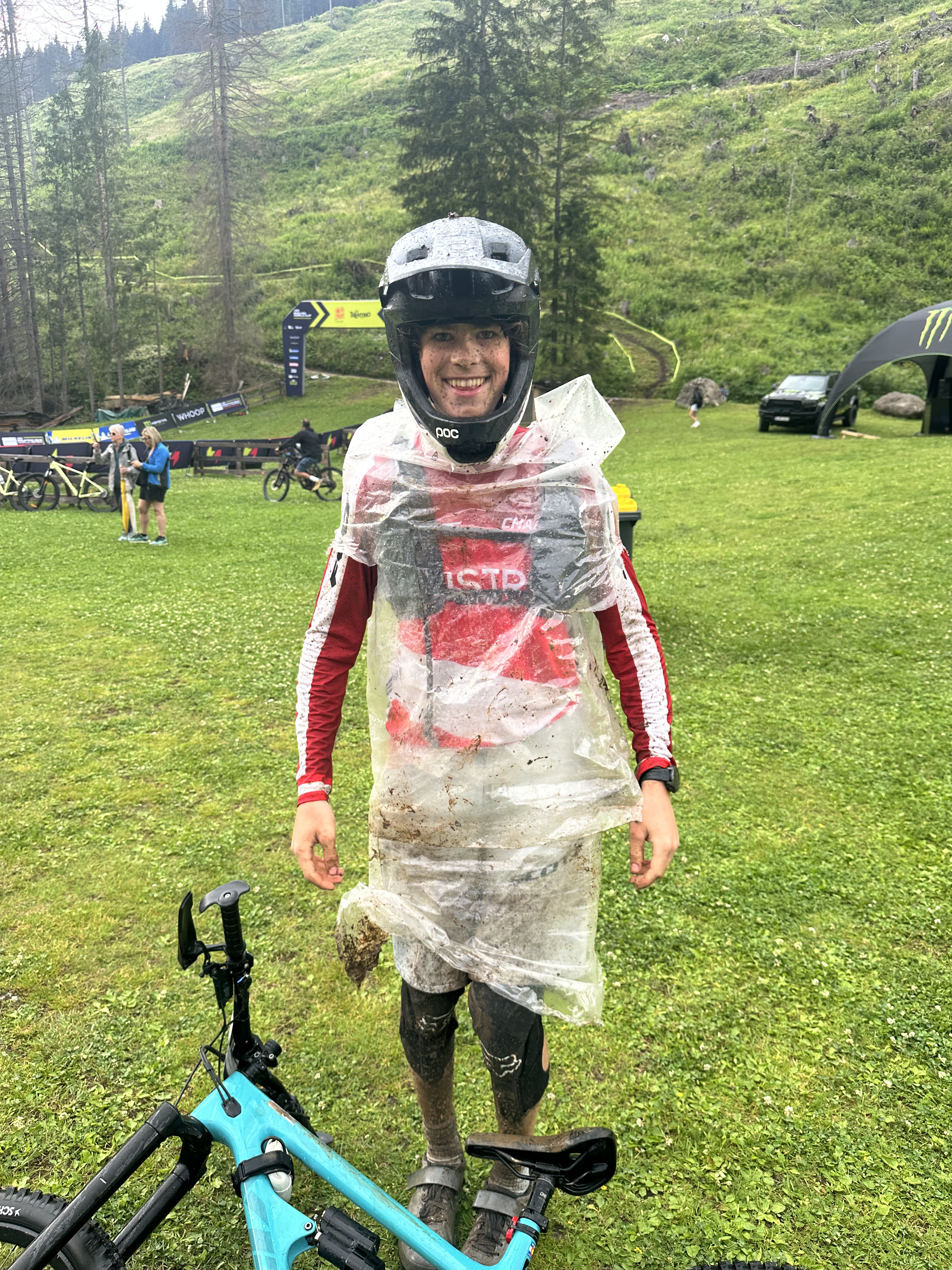 Jonathan Laucher mit seinem Mountainbike